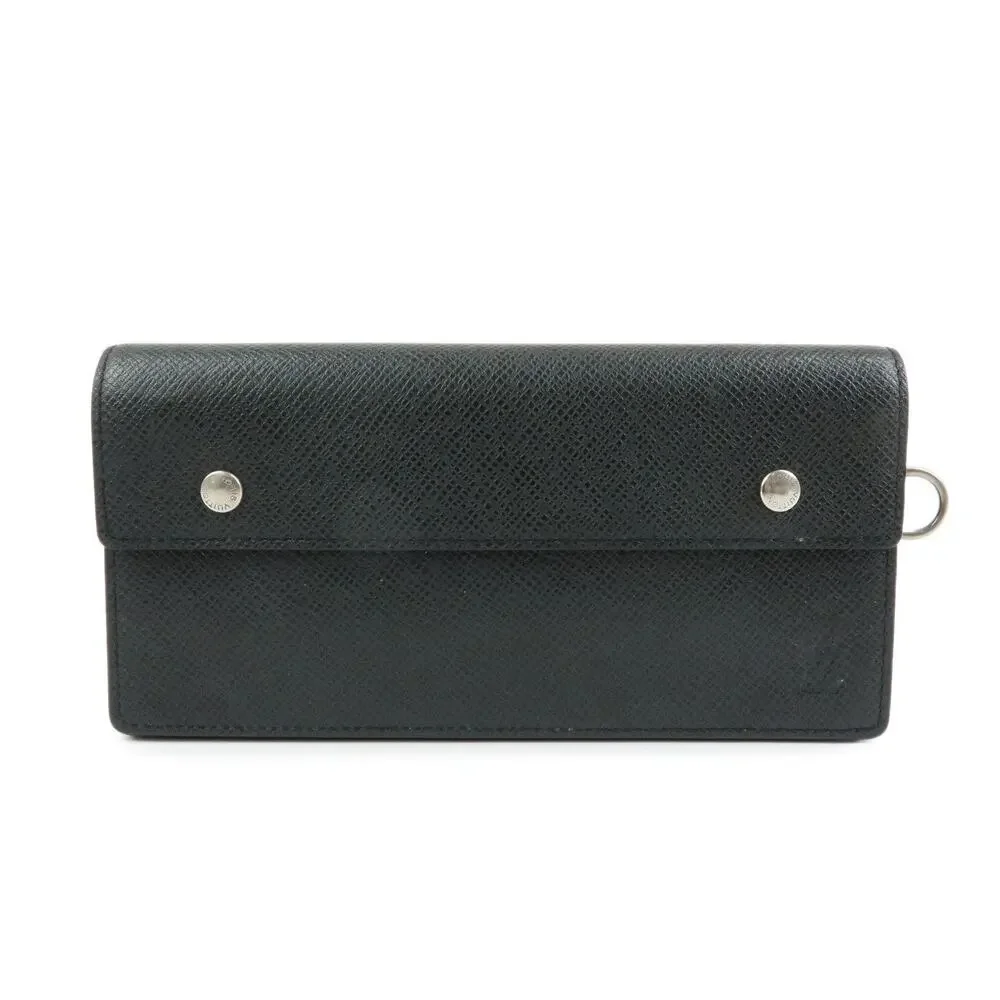 Louis Vuitton Taiga Portefeuille Accordion Wallet Black